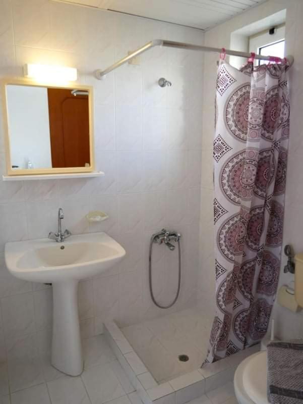 Michalis Litinas Apartments Agia Marina Eksteriør bilde