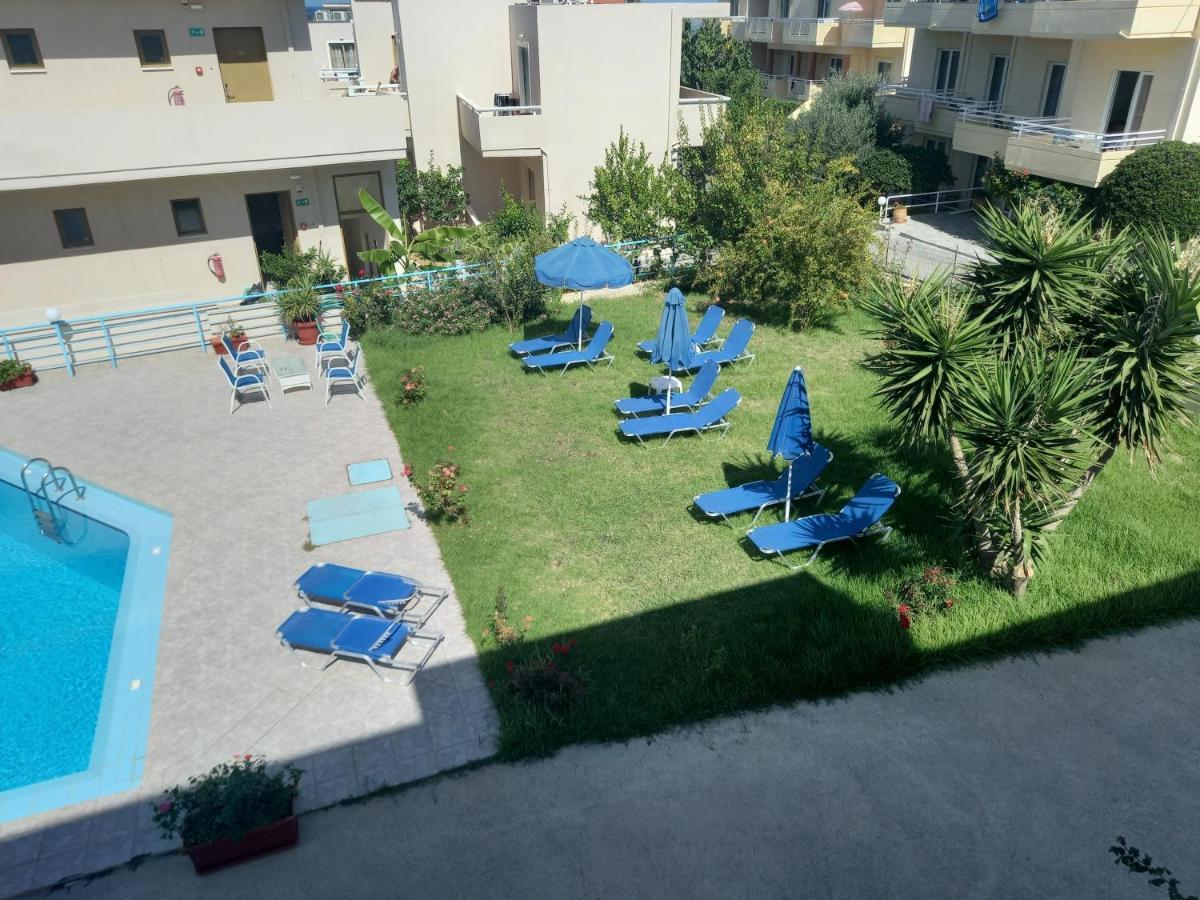Michalis Litinas Apartments Agia Marina Eksteriør bilde