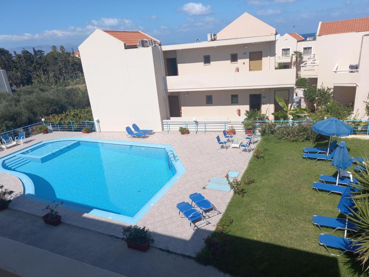 Michalis Litinas Apartments Agia Marina Eksteriør bilde